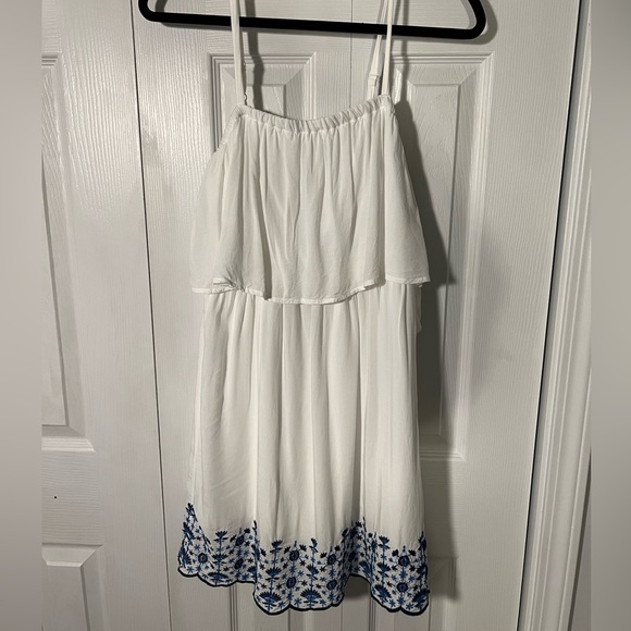 Miami white sundress with blue embroidery - Picture 3 of 7